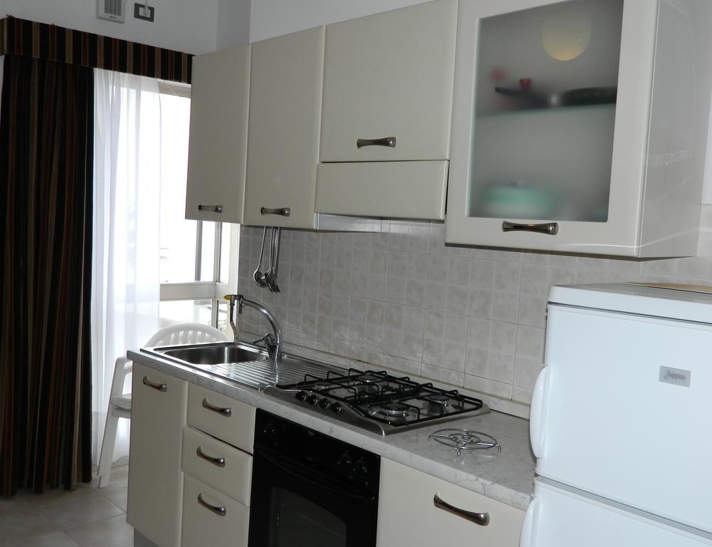 Residence Dei Fiori Бордихера Стая снимка