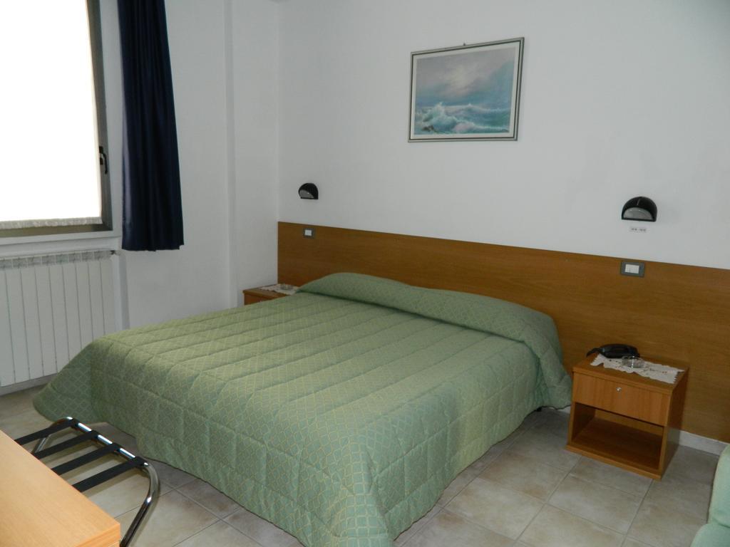 Residence Dei Fiori Бордихера Екстериор снимка
